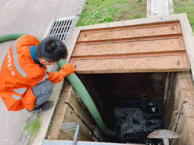 富阳抽化粪池